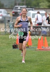 110522_auburntri_lc_rochelle_finish