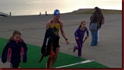 140411_hits_aquabike_swimfinish_cold_robin